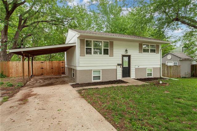 1413 N Geronimo Drive, Independence, MO 64058