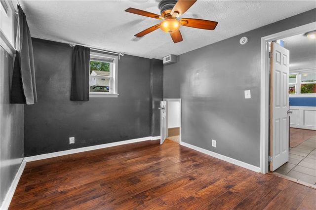 1413 N Geronimo Drive, Independence, MO 64058