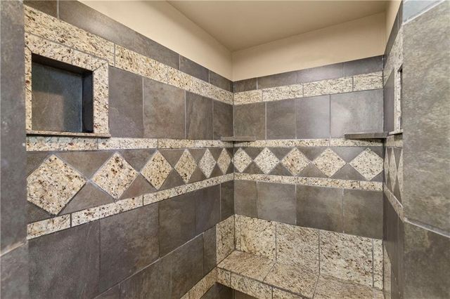 1413 N Geronimo Drive, Independence, MO 64058