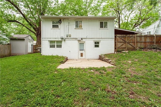 1413 N Geronimo Drive, Independence, MO 64058