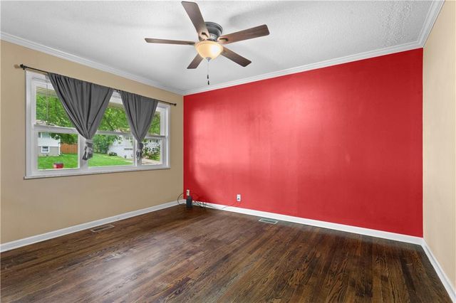 1413 N Geronimo Drive, Independence, MO 64058