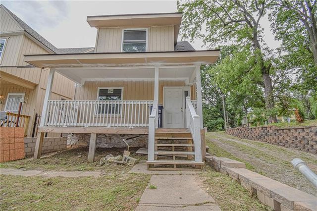 3613 Smart Avenue, Kansas City, MO 64124