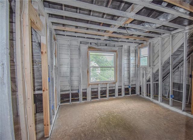 3613 Smart Avenue, Kansas City, MO 64124