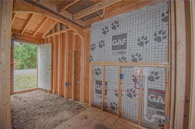 3613 Smart Avenue, Kansas City, MO 64124