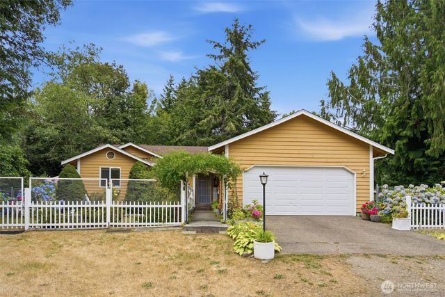 6839 E FILLMORE Street, Port Orchard, WA 98366