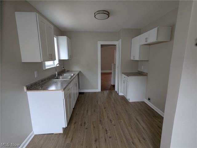 1151 Quilliams Road, Cleveland Heights, OH 44121