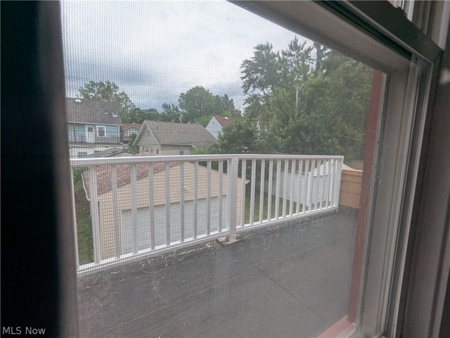 1151 Quilliams Road, Cleveland Heights, OH 44121