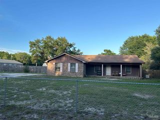 4200 Sablan Ln, Milton, FL 32583