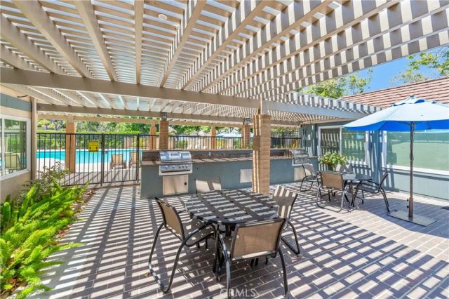 17294 Citron, Irvine, CA 92612