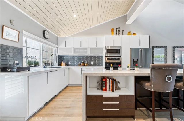 17294 Citron, Irvine, CA 92612