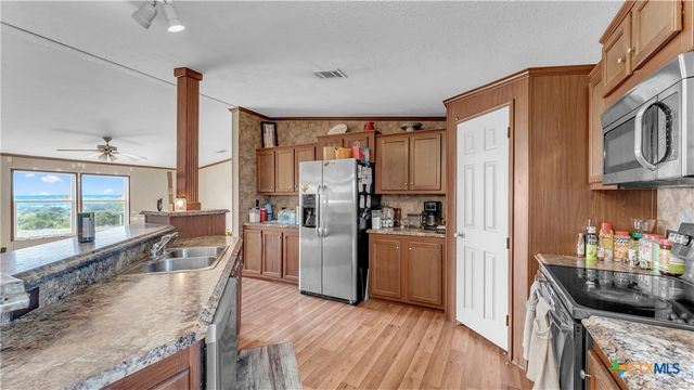 3527 N US HWY 281, Burnet, TX 78611