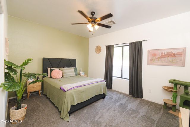 2328 E GREENLEE Avenue, Apache Junction, AZ 85119