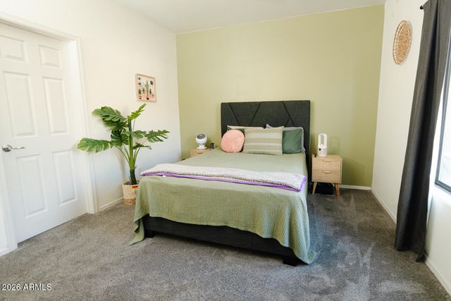 2328 E GREENLEE Avenue, Apache Junction, AZ 85119