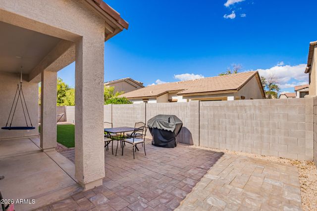 2328 E GREENLEE Avenue, Apache Junction, AZ 85119