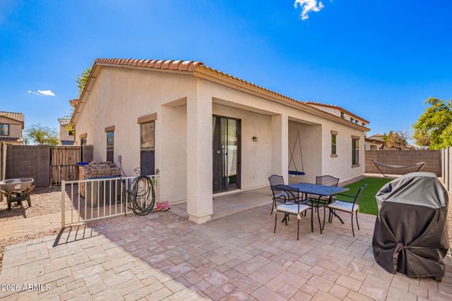 2328 E GREENLEE Avenue, Apache Junction, AZ 85119