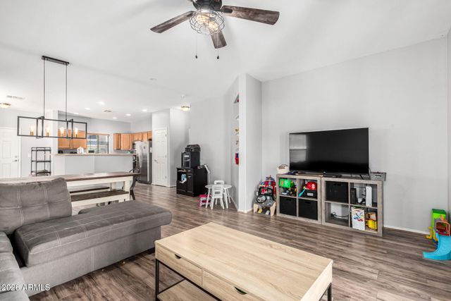 2328 E GREENLEE Avenue, Apache Junction, AZ 85119