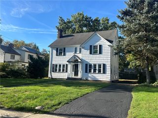 3190 Warrington Road, Shaker Heights, OH 44120