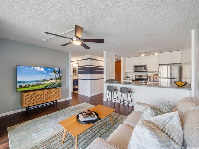 55 S Judd Street 1303, Honolulu, HI 96817