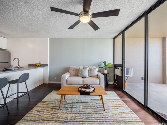 55 S Judd Street 1303, Honolulu, HI 96817
