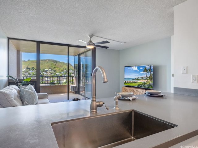 55 S Judd Street 1303, Honolulu, HI 96817