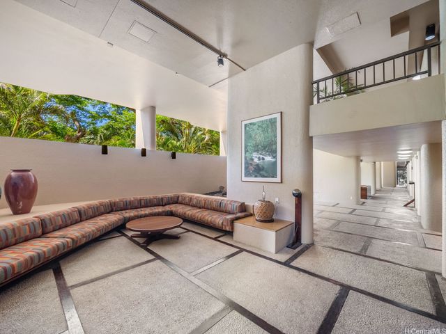 55 S Judd Street 1303, Honolulu, HI 96817