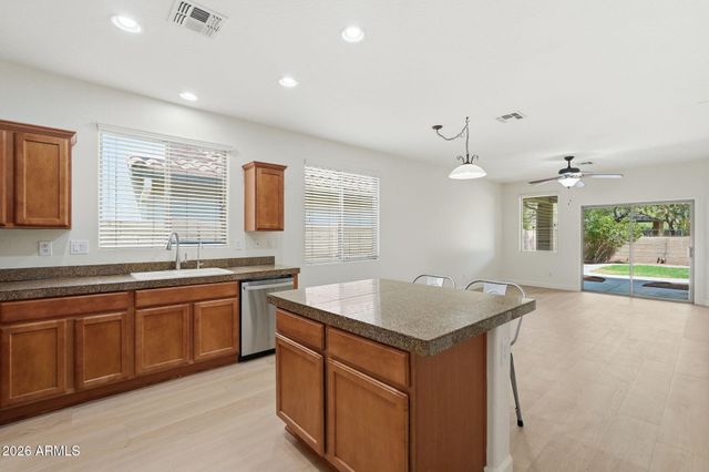 39518 N White Tail Lane, Anthem, AZ 85086