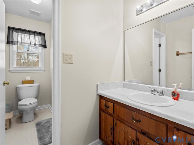 7706 Northern Dancer Ct, Midlothian, VA 23112