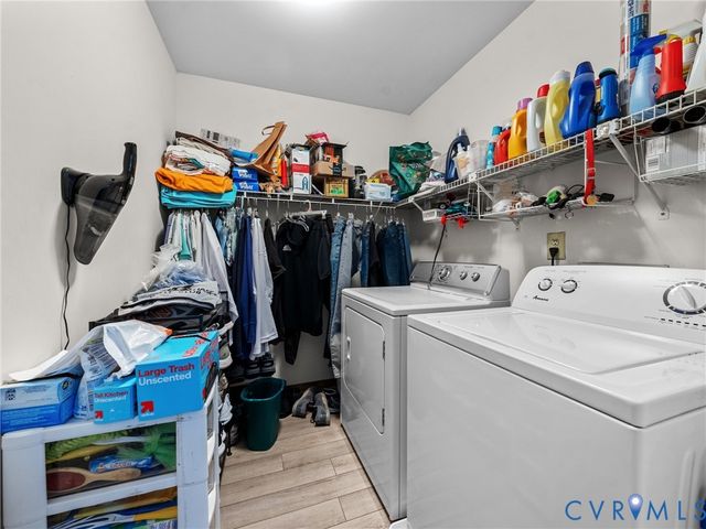 7706 Northern Dancer Ct, Midlothian, VA 23112