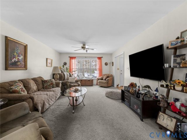 7706 Northern Dancer Ct, Midlothian, VA 23112