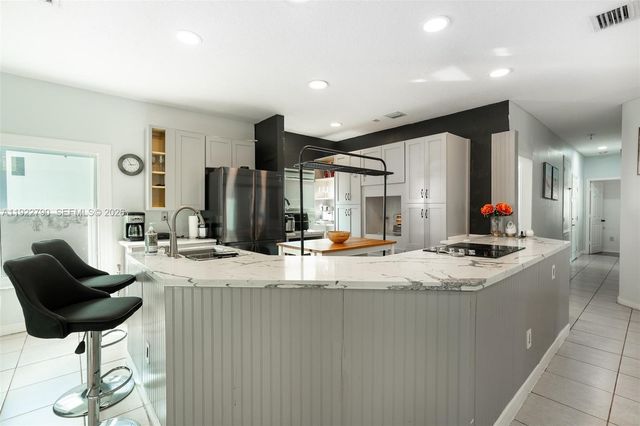 17082 NW 11th St, Pembroke Pines, FL 33028