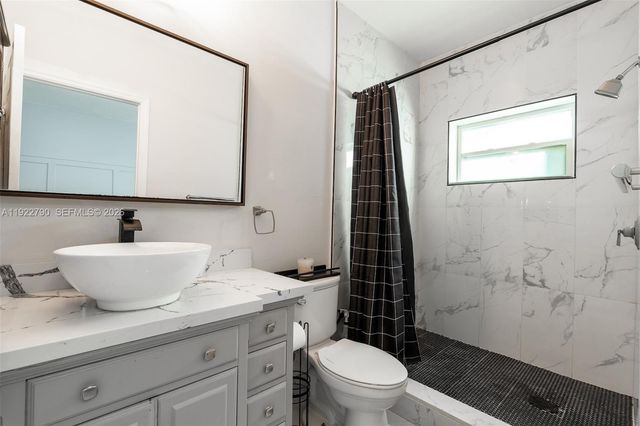 17082 NW 11th St, Pembroke Pines, FL 33028