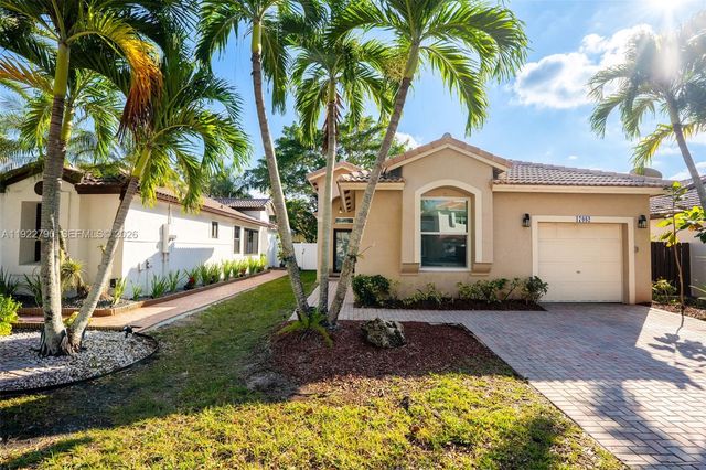 17082 NW 11th St, Pembroke Pines, FL 33028