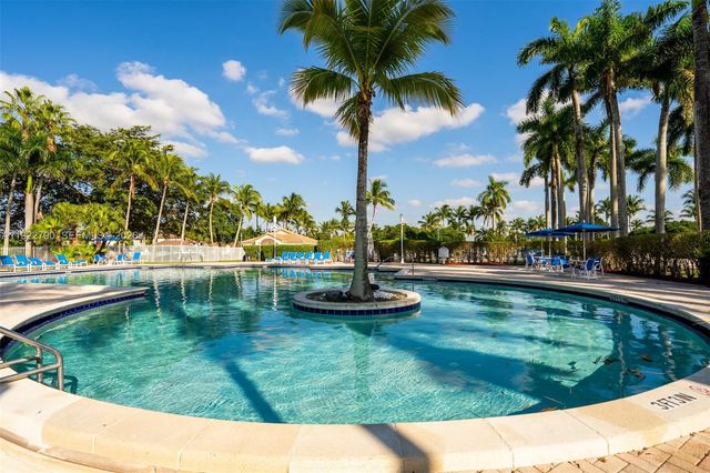 17082 NW 11th St, Pembroke Pines, FL 33028