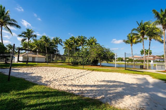 17082 NW 11th St, Pembroke Pines, FL 33028