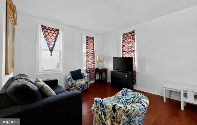 38 E HANCOCK ST, Riverside, NJ 08075