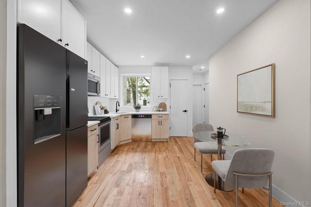 518 E 29th Street, Brooklyn, NY 11210