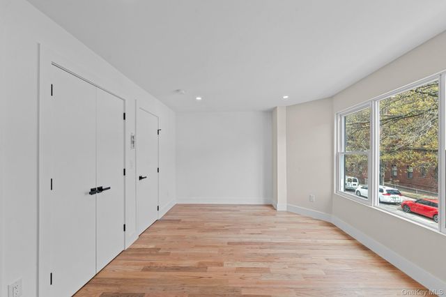 518 E 29th Street, Brooklyn, NY 11210