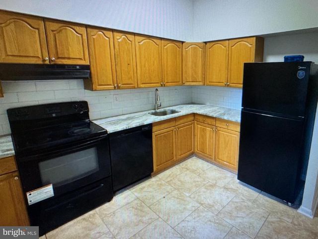 502 BROMLEY, Clementon, NJ 08021