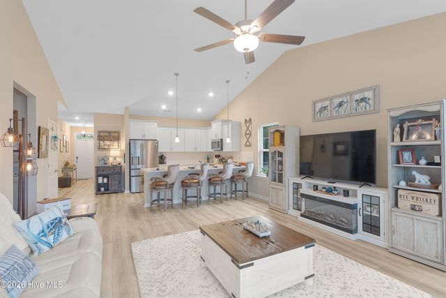 8697 Radcliff Drive NW, Calabash, NC 28467