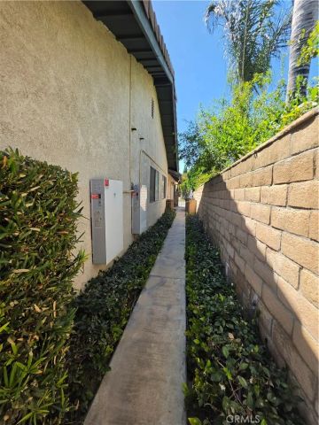 183 E Belmont, Rialto, CA 92377