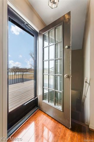 302 Country Club Drive, Saint Clair Shores, MI 48082