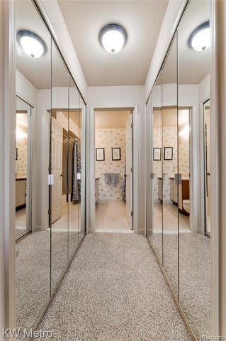 302 Country Club Drive, Saint Clair Shores, MI 48082