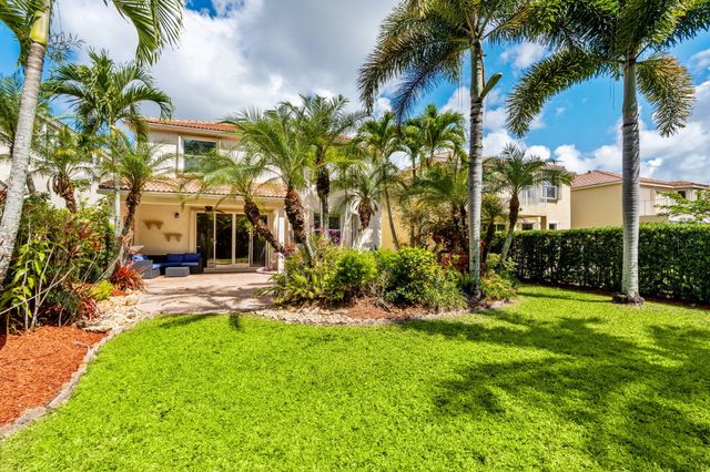 9147 Dupont Place, Wellington, FL 33414