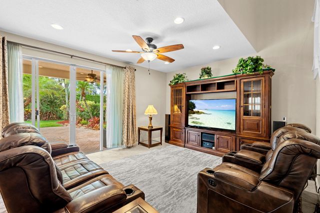 9147 Dupont Place, Wellington, FL 33414