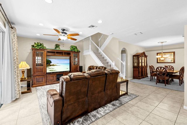 9147 Dupont Place, Wellington, FL 33414