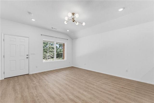 3258 S Bayou Alley, Fayetteville, AR 72701