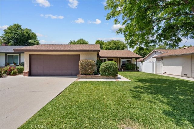 24419 Denise, Newhall, CA 91321