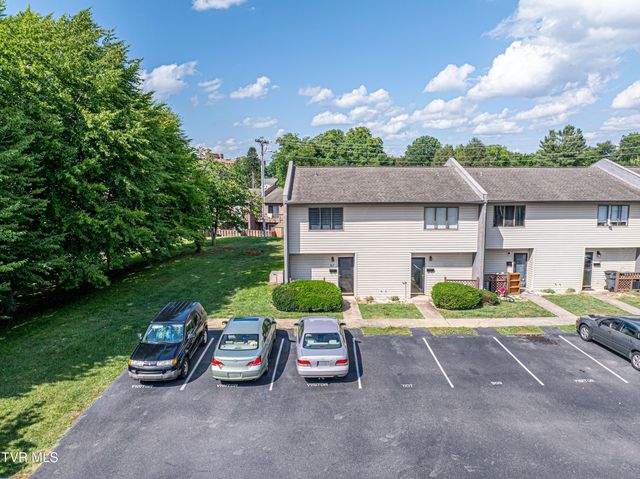 807 7th Street 807, Bristol, TN 37620