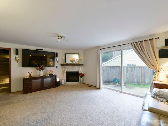 8202 48th Street Ct W, University Place, WA 98467