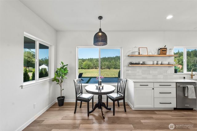 5946 SE Lake Valley Road, Port Orchard, WA 98367